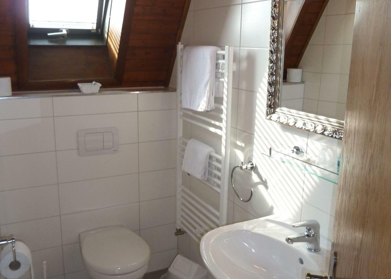 Gasthof Adler Guettingen Guttingen المظهر الخارجي الصورة